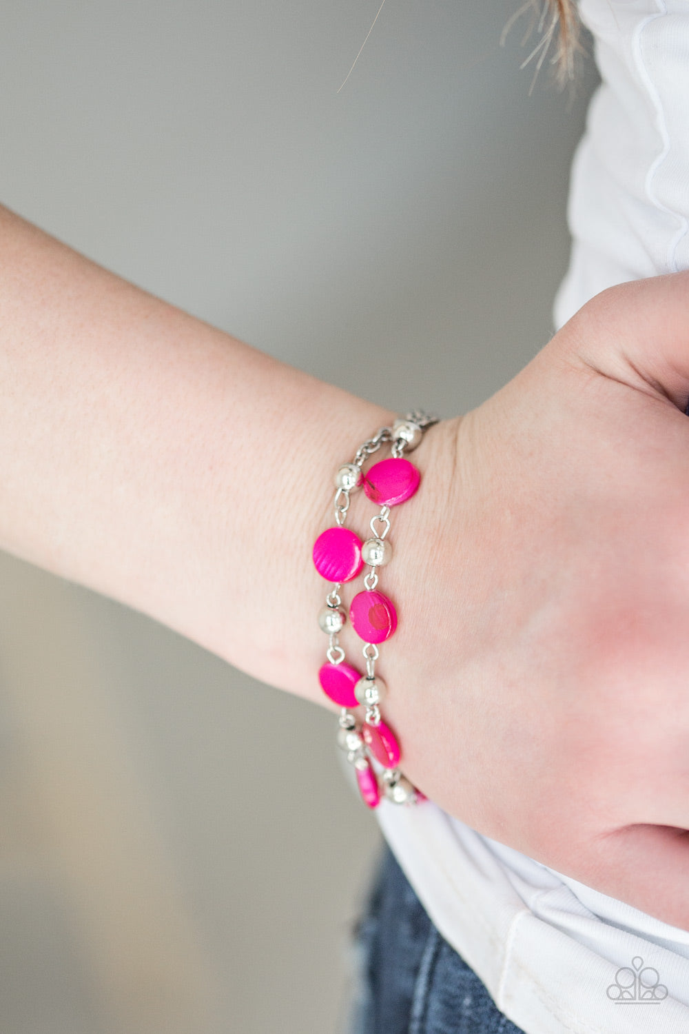 ONE BAY AT A TIME - PINK SHELL BRACELET