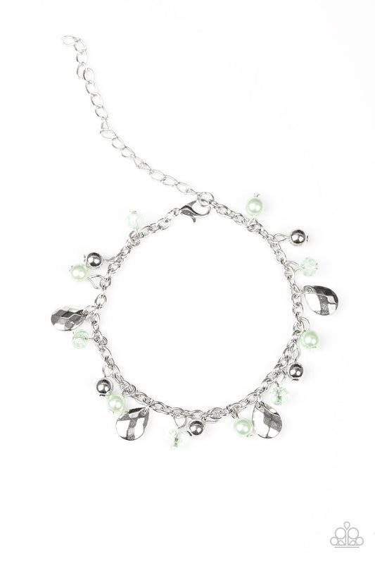 MODESTLY MIDSUMMER - GREEN PEARLS BRACELET