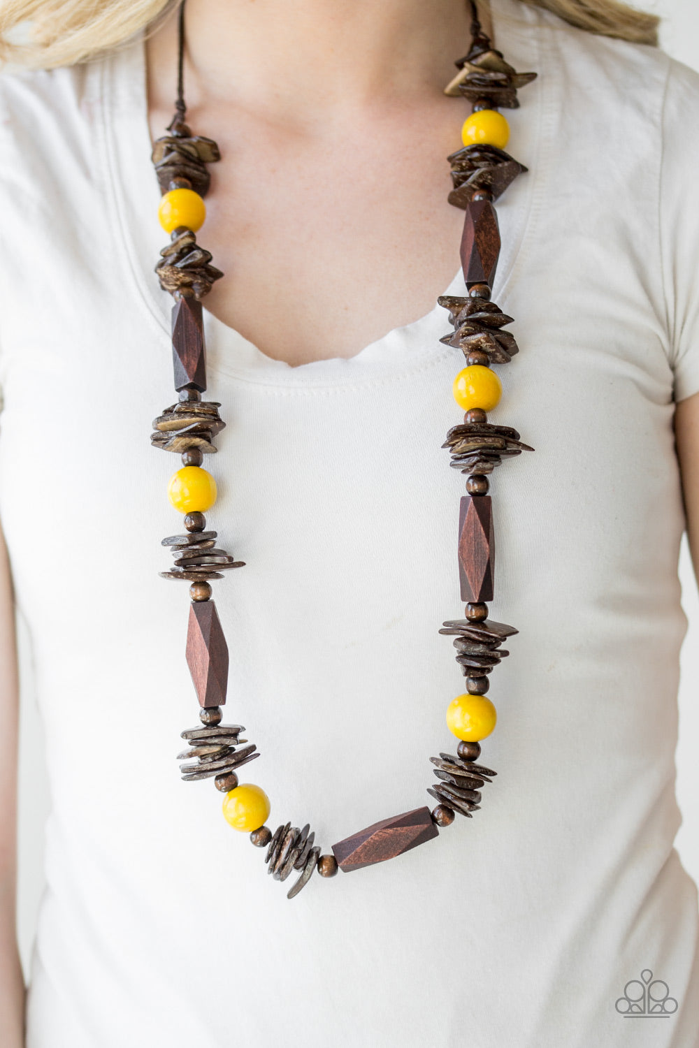 COZUMEL COAST - YELLOW AND BROWN WOODEN NECKLACE