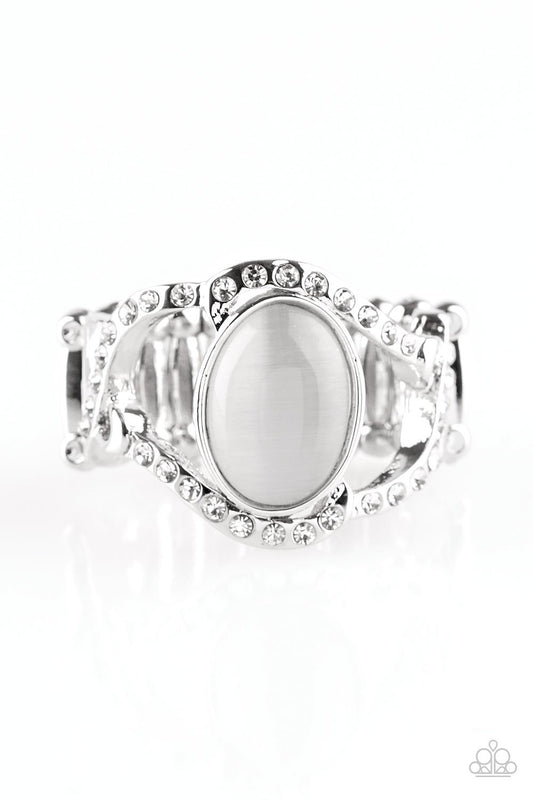 MOULIN MOON - WHITE MOONSTONE RING