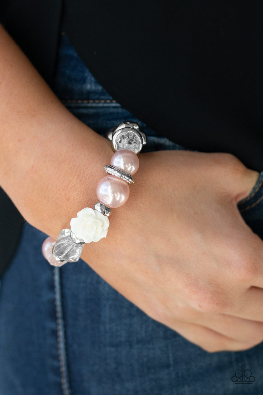 HERE I AM - PINK PEARLS WHITE ROSE STRETCH BRACELET