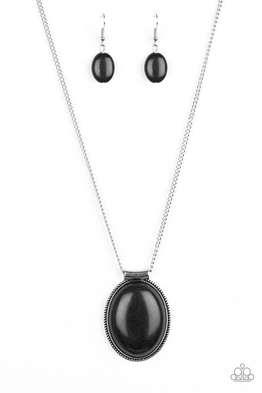 SOUTHWEST SHOWDOWN - BLACK OVAL POLISHED STONE NECKLACE