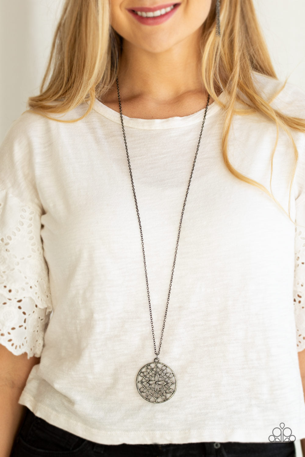 MANDALA MELODY - BLACK NECKLACE