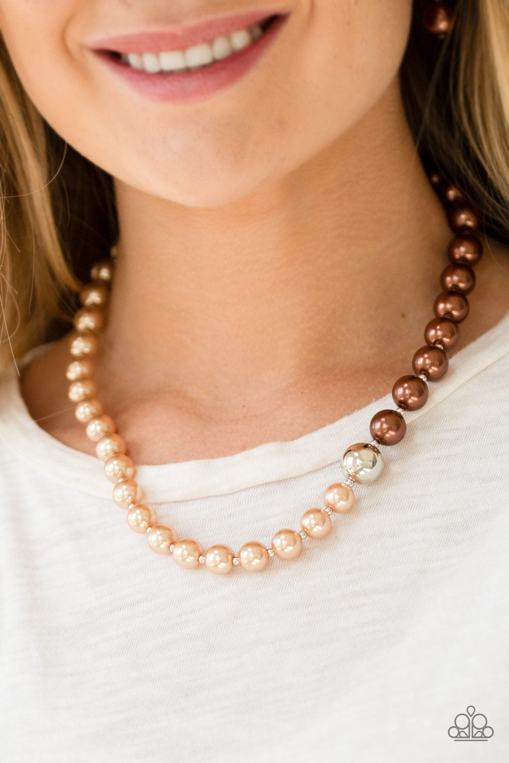 5TH AVENUE A-LISTER - BROWN GOLDEN SINGLE STRAND PEARLS NECKLACE