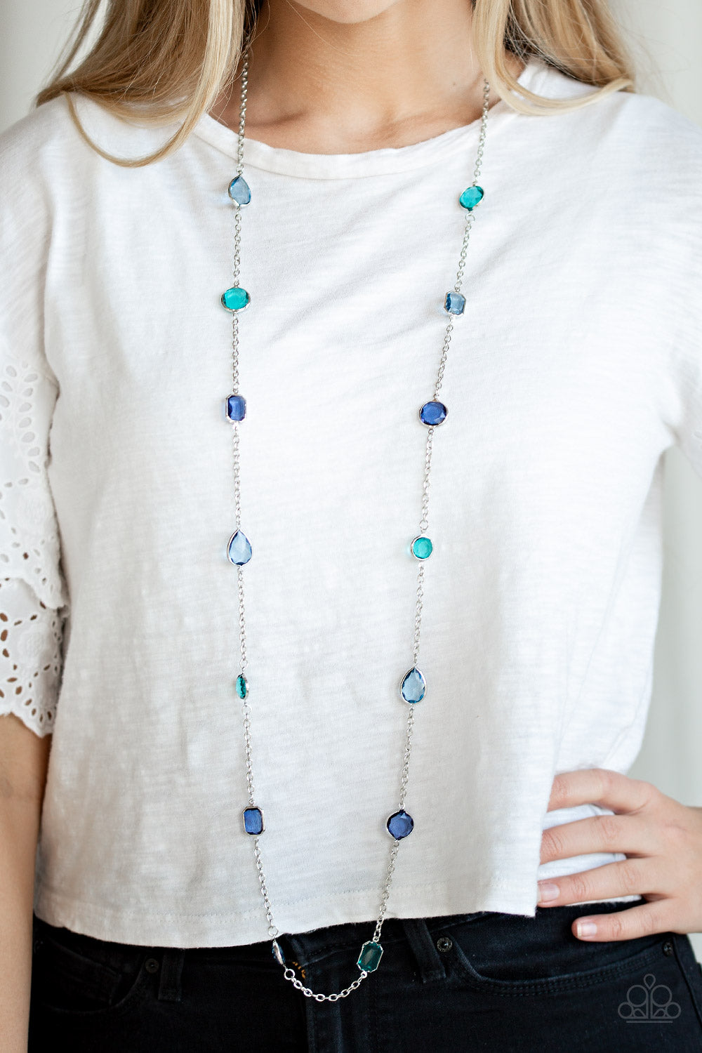 GLASSY GLAMOROUS - MULTI BLUE AND AQUA GLASS BEADS NECKLACE