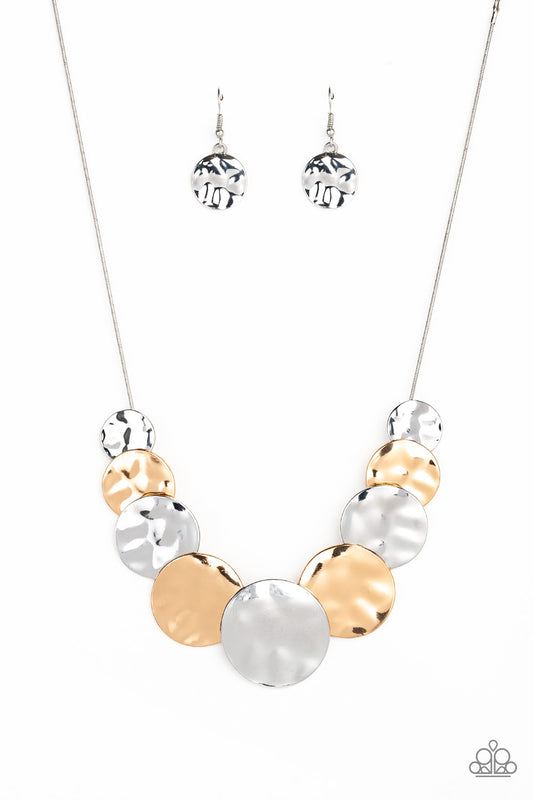 A DARING DISCOVERY - SILVER GOLD MEDALLIONS DISCS NECKLACE