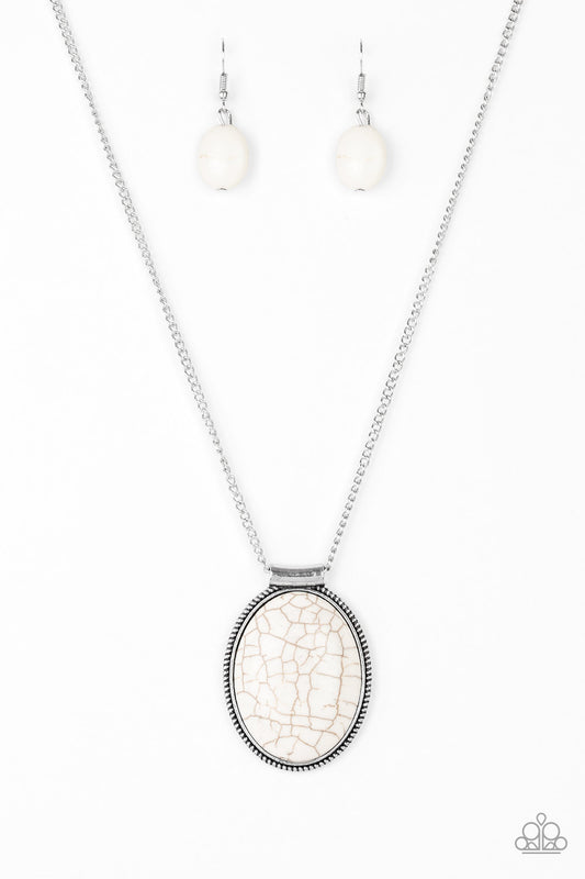 SOUTHWEST SHOWDOWN - WHITE OVAL CRACKLE STONE NECKLACE