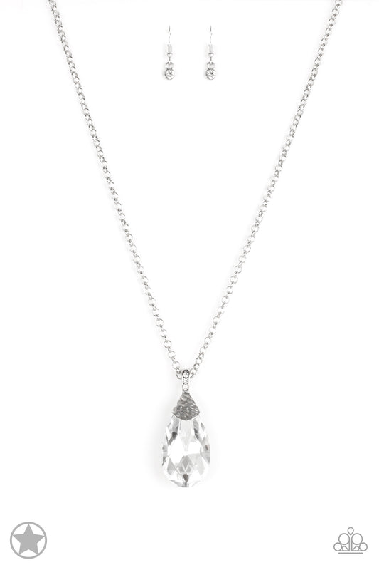SPELLBINDING SPARKLE - WHITE LARGE TEARDROP RHINESTONE NECKLACE