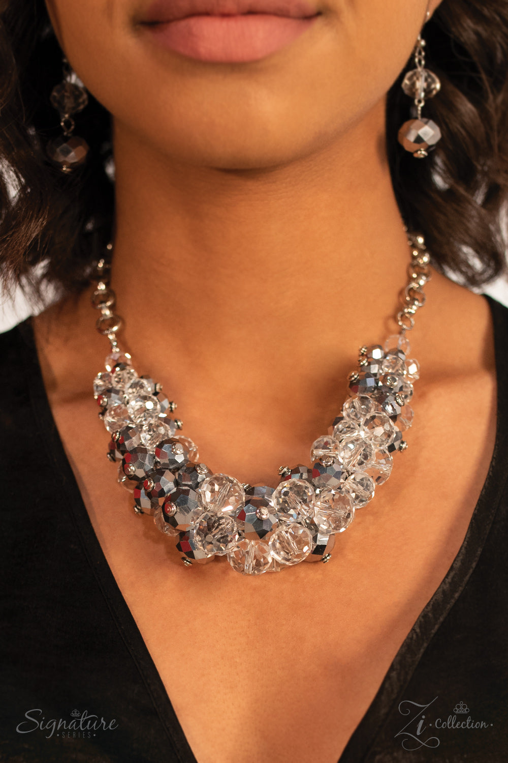 THE ERIKA - 2018 ZI NECKLACE CRYSTAL CLUSTER