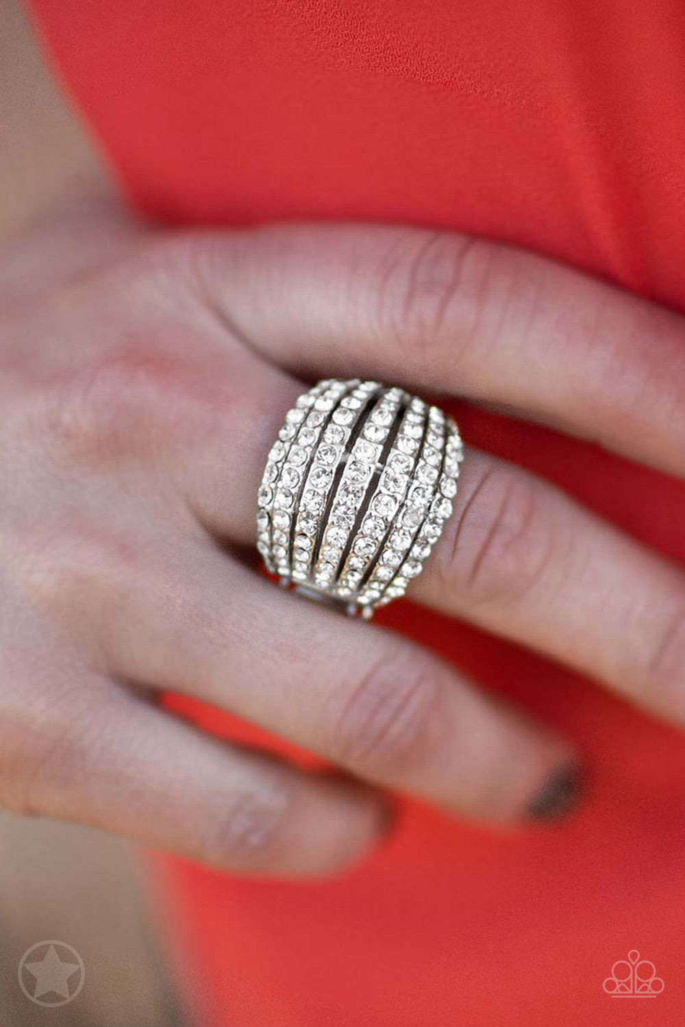 BLINDING BRILLIANCE - WHITE CLEAR RHINESTONES GLAM DOME RING