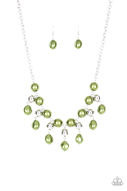 QUEEN OF THE GALA - GREEN PEARLS NECKLACE