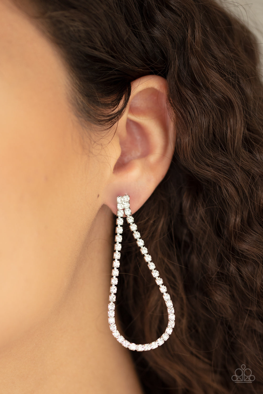 DIAMOND DROPS - WHITE RHINESTONES TEARDROP CHAIN POST EARRINGS