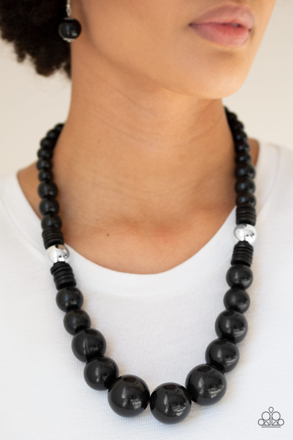PANAMA PANORAMA - BLACK WOODEN AND SILVER NECKLACE