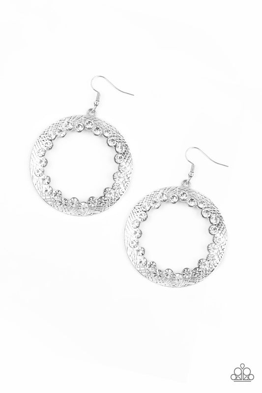 GALA GLITTER - WHITE RHINESTONE SILVER SCALLOPED CIRCLE HOOP EARRINGS