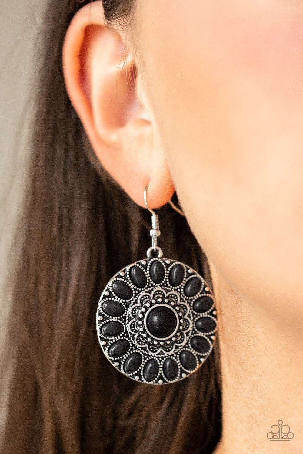 DESERT PALETTE - BLACK STONE SILVER CIRCLE PENDANT EARRINGS