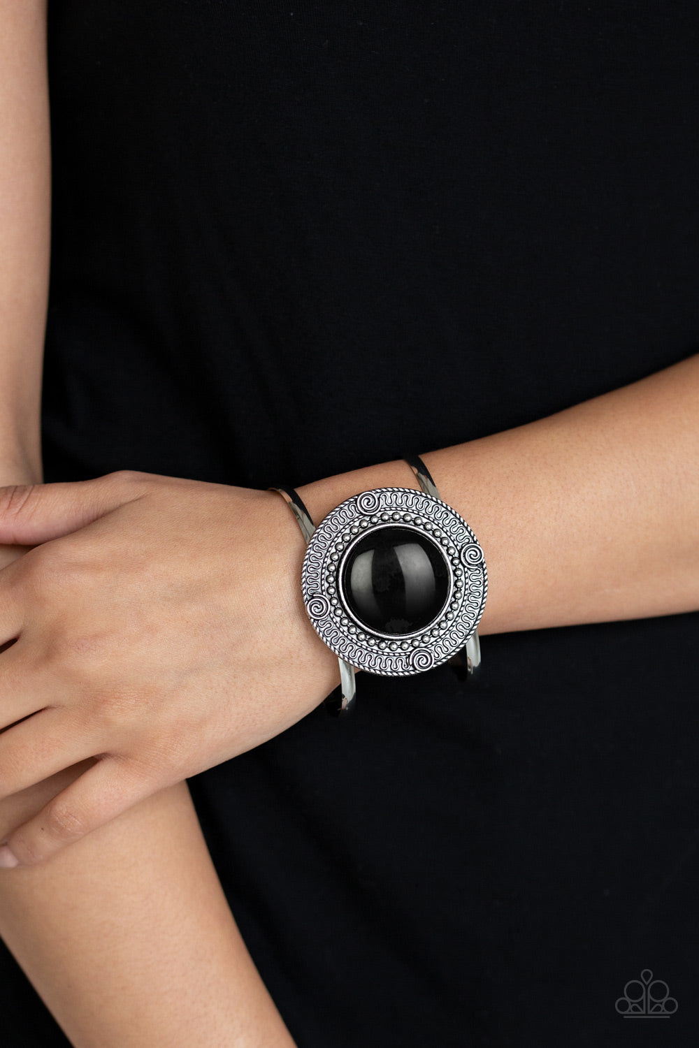 TRIBAL POP - BLACK