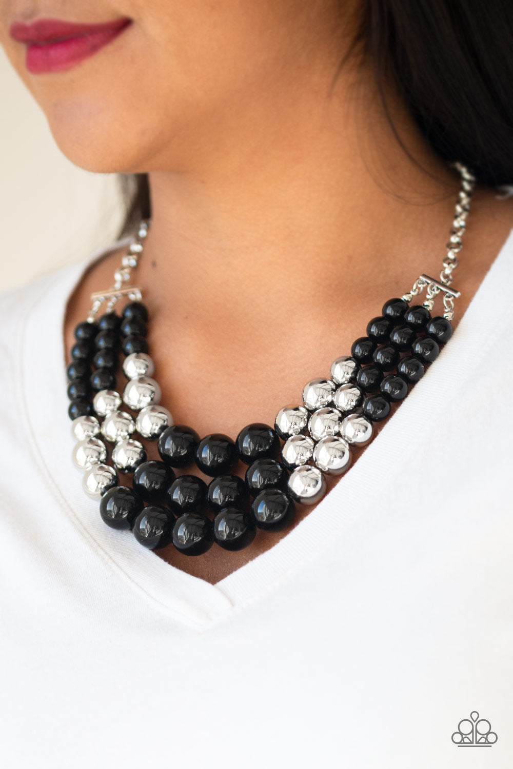 DREAM POP - BLACK AND SILVER NECKLACE