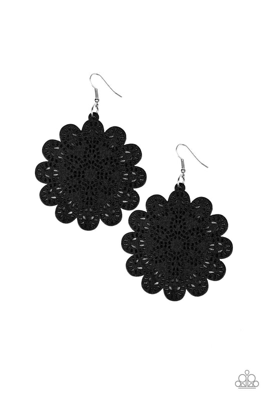 COACHELLA CABARET - BLACK DYE CUT FLORAL WOODEN EARRINGS