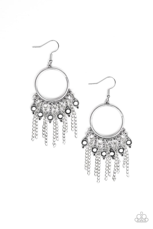 VERY VAGABOND - WHITE BEADS CHAIN FRINGE EARRINGS