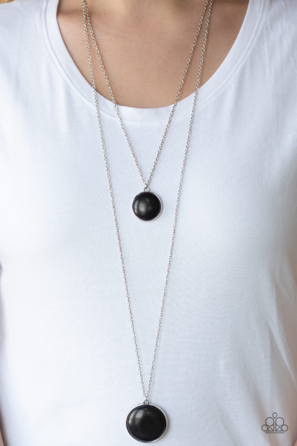 DESERT MEDALLIONS - BLACK SANDSTONE NECKLACE