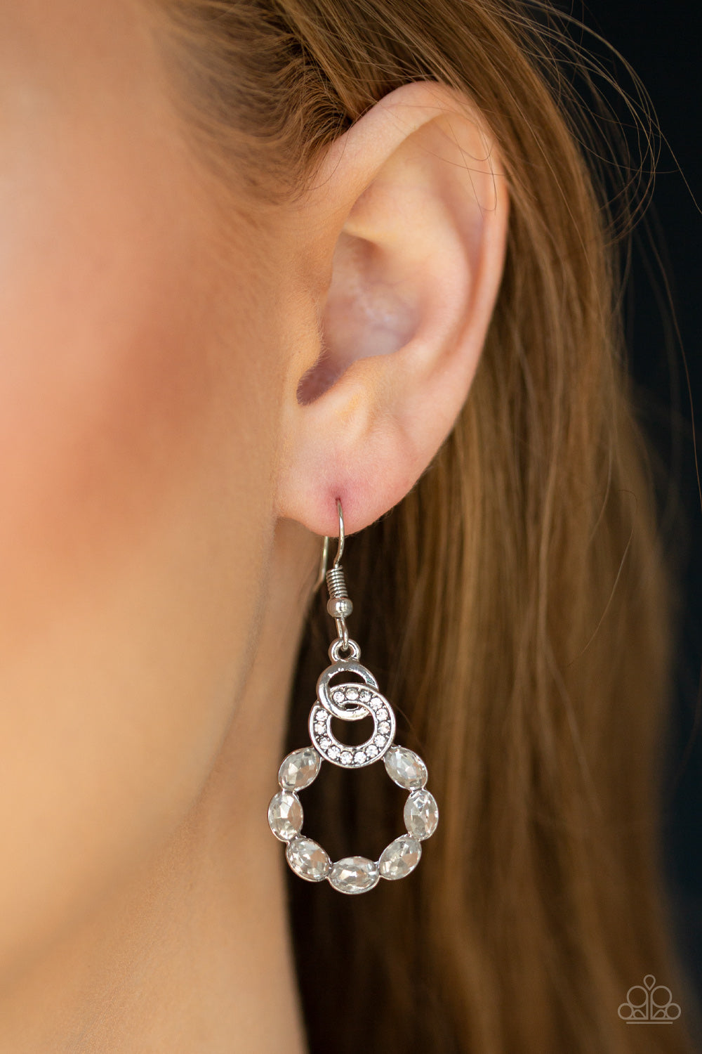 DIAMOND DELUXE - WHITE DIAMOND RHINESTONES CIRCLE DIANTY HOOP EARRINGS