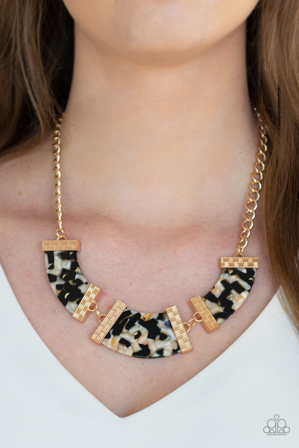 HAUTE-BLOODED - BLACK MARBLE ACRYLIC GOLD SHORT NECKLACE