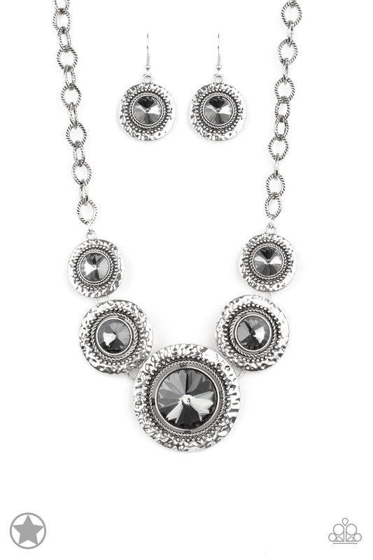 GLOBAL GLAMOUR - SILVER BLOCKBUSTER NECKLACE