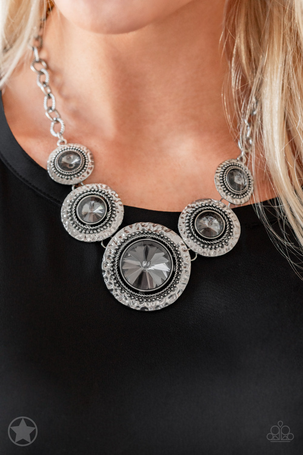 GLOBAL GLAMOUR - SILVER BLOCKBUSTER NECKLACE