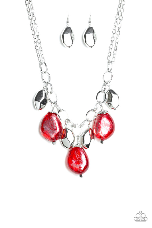 LOOKING GLASS GLAMOROUS - RED GLASSY BEADS NECKLACE
