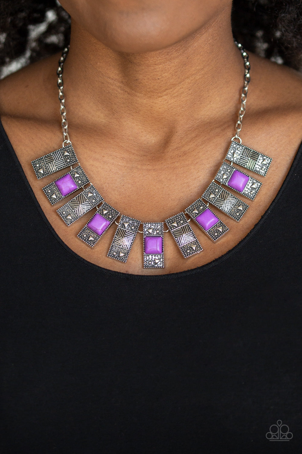 THE MANE CONTENDER - PURPLE SQUARE BEADS TEXTURED SILVER TABS NECKLACE