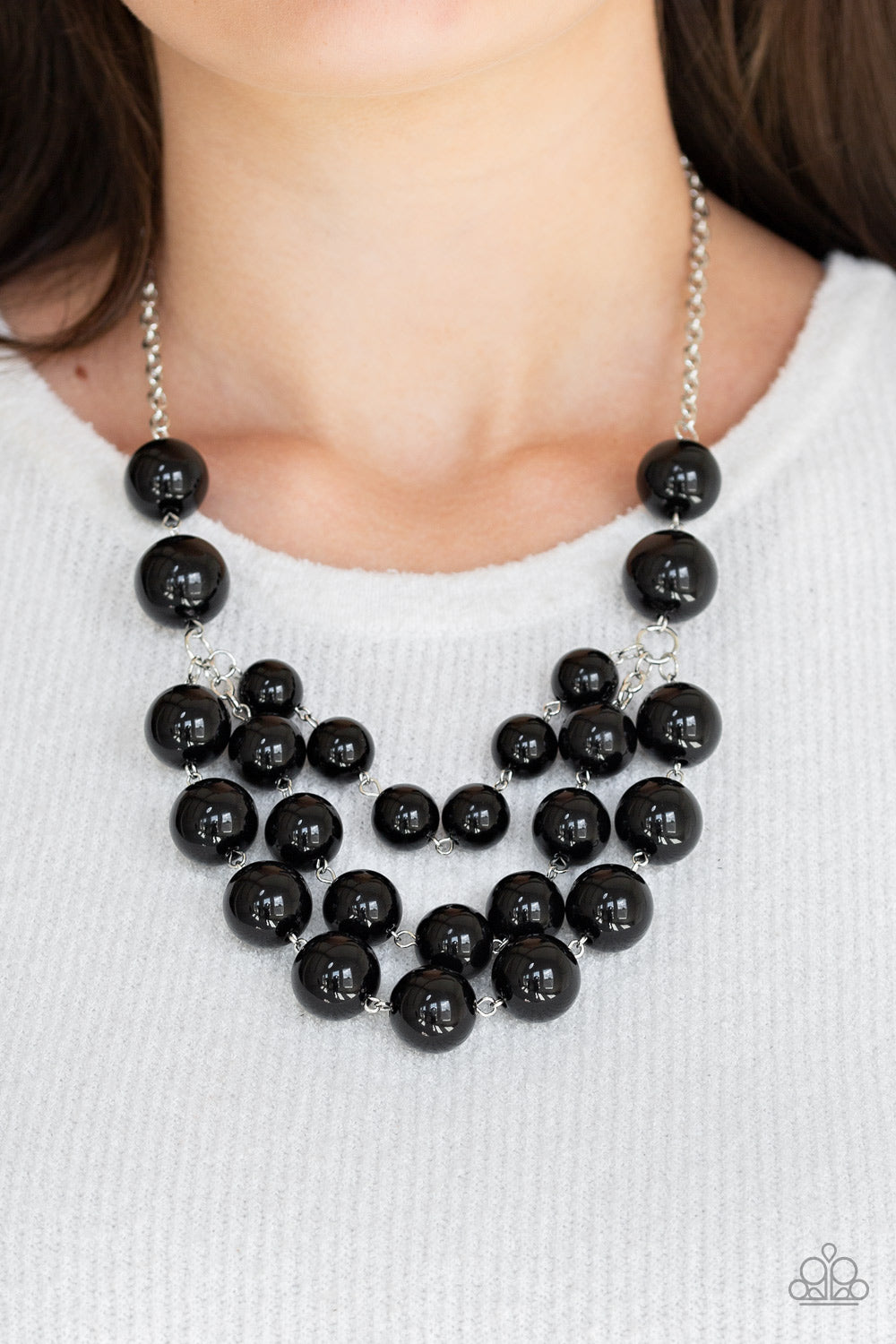 MISS POP-YOU-LARITY - BLACK BEADS NECKLACE