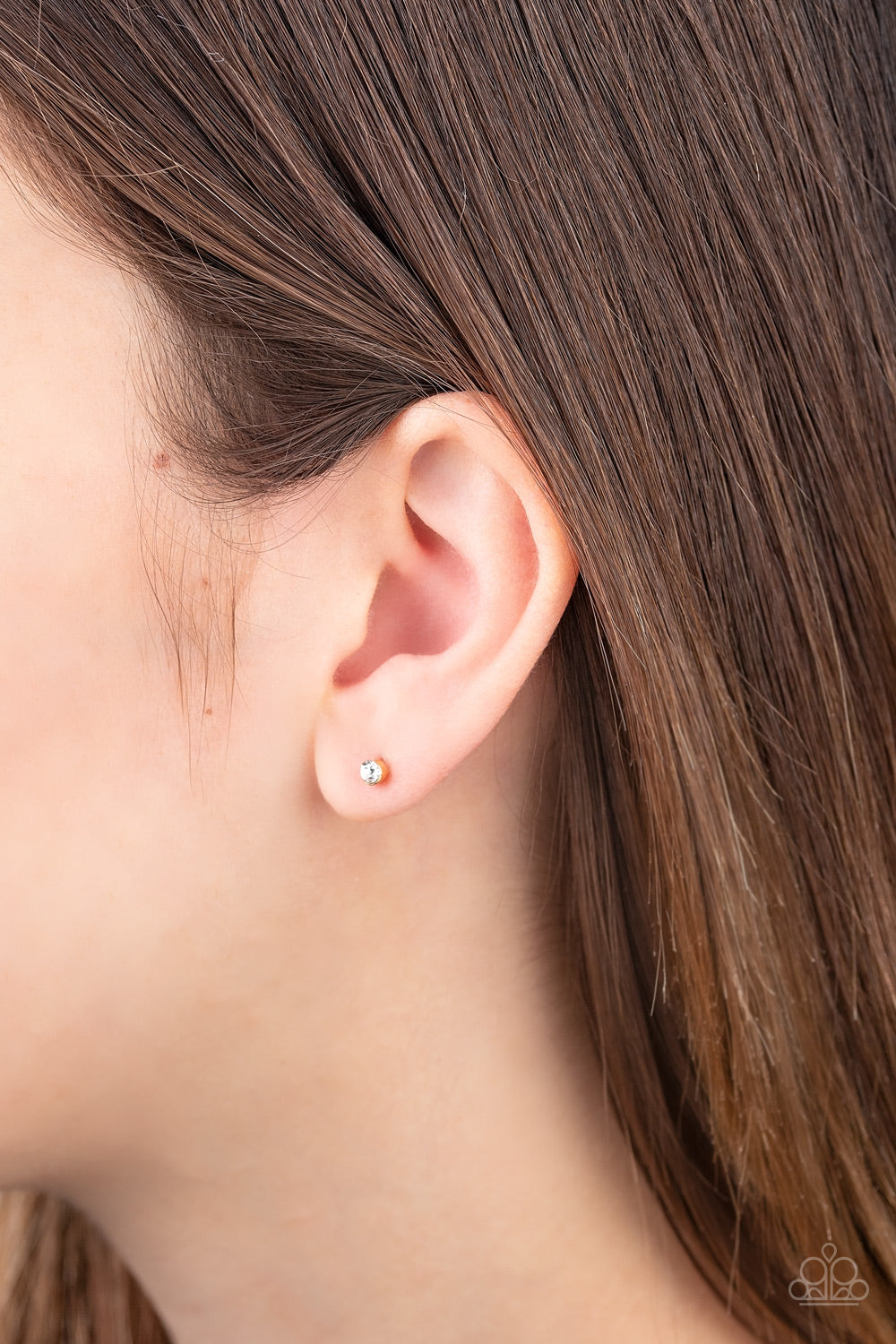 DAINTY DECOR - GOLD STUD DAINTY DIAMOND RHINESTONE POST EARRINGS