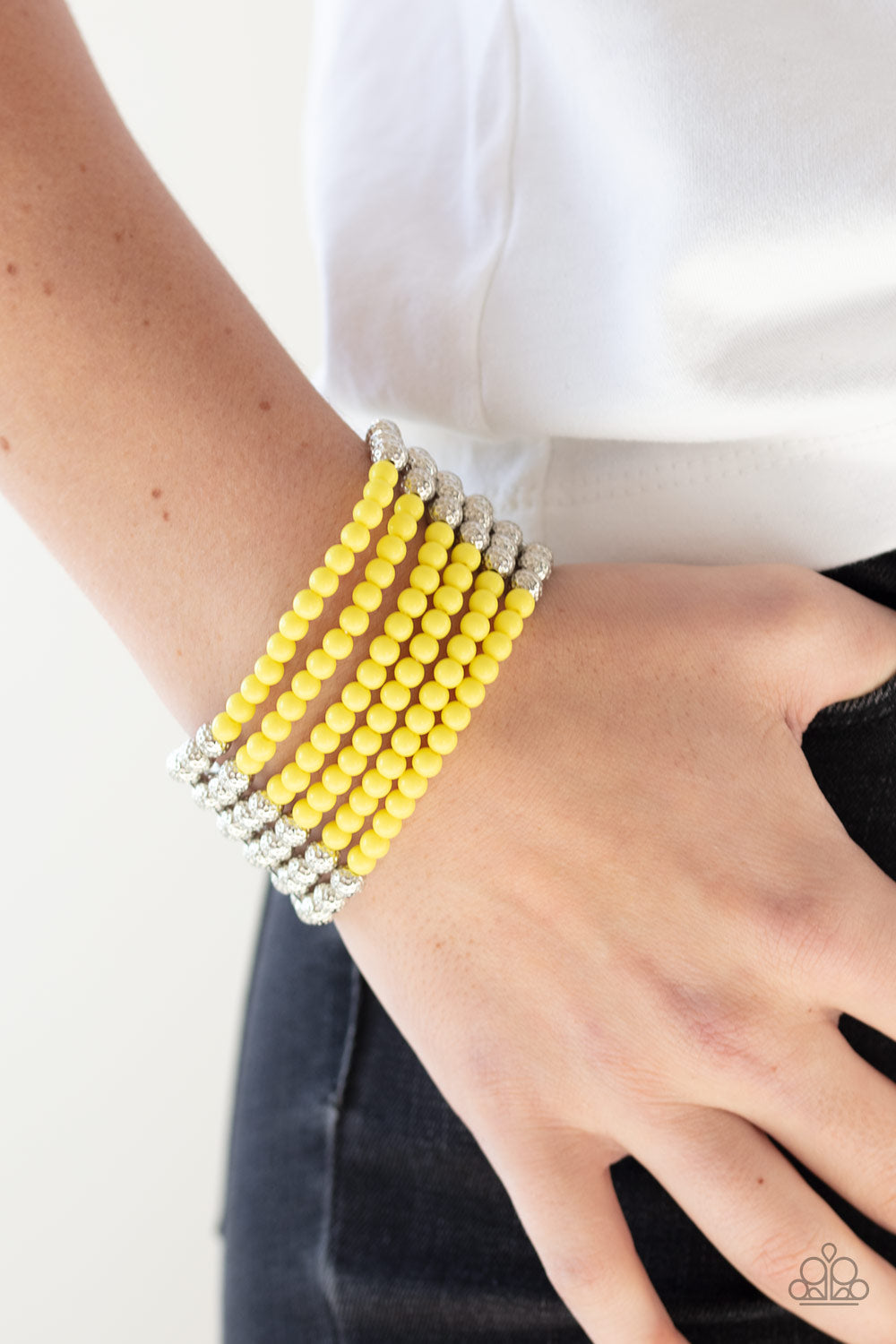 LAYER IT ON THICK - YELLOW BEAD STRETCH BRACELET