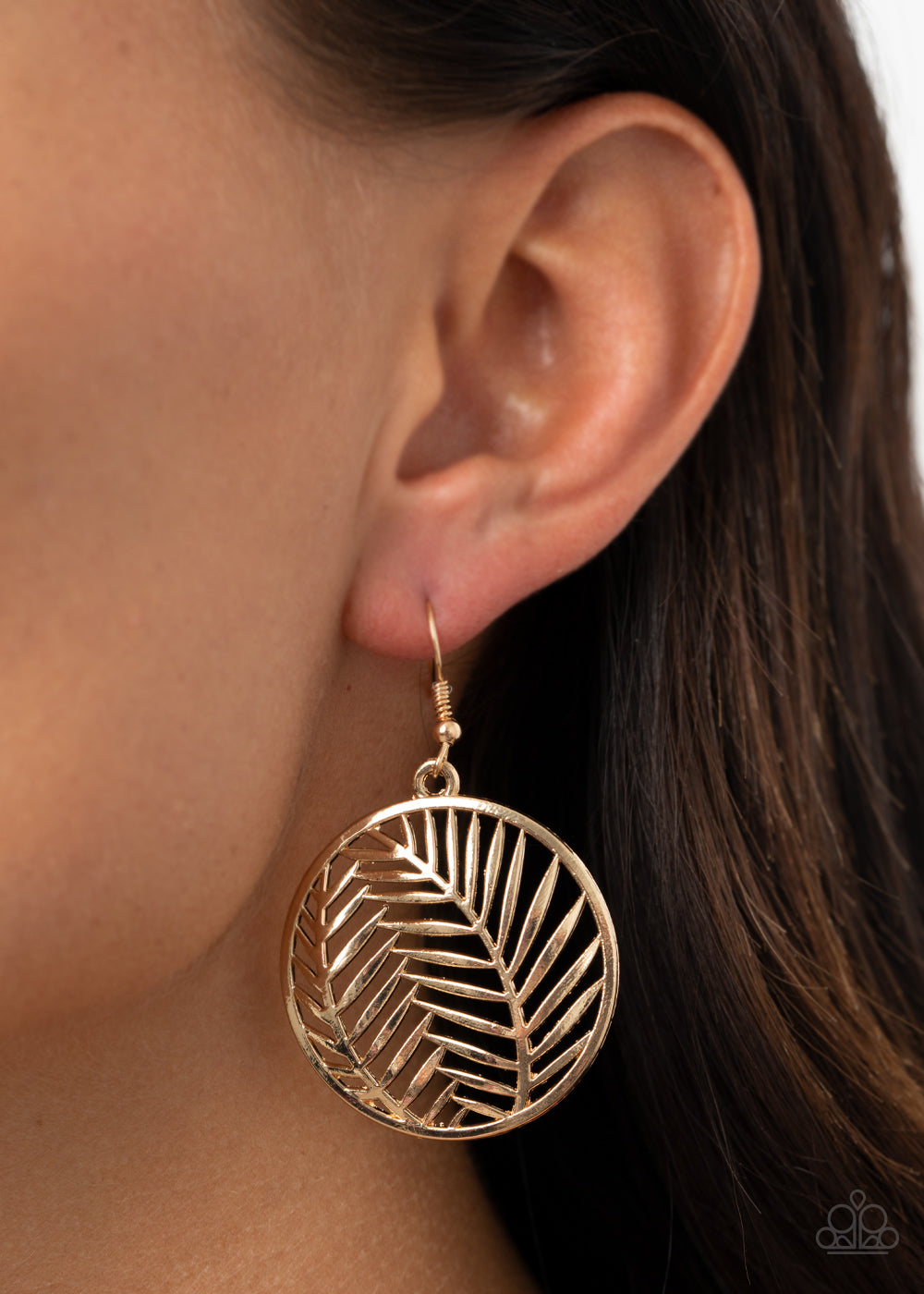 PALM PERFECTION - GOLD PALM FROND ROUND EARRINGS