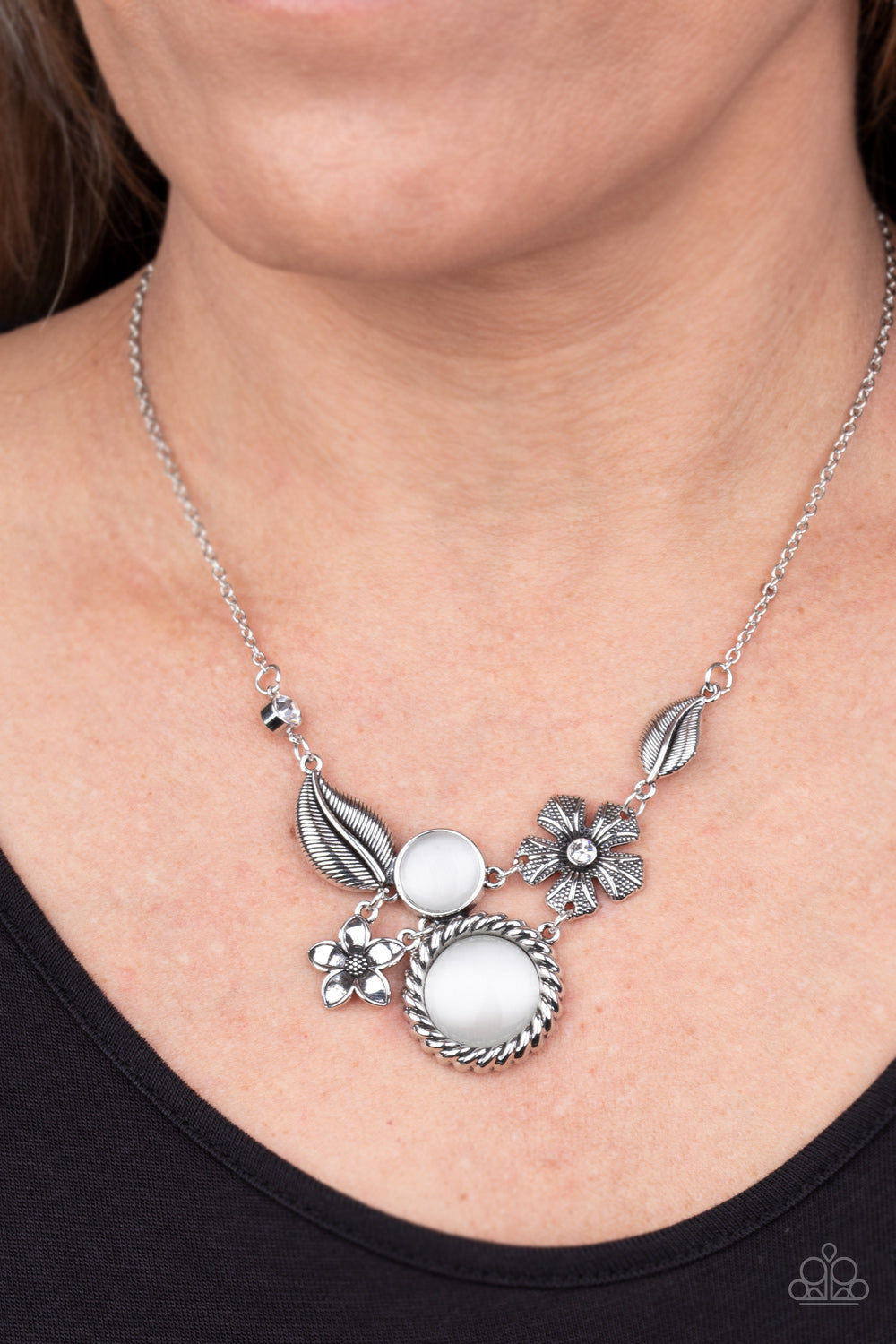 EXQUISITELY EDEN - WHITE MOONSTONE FLORAL NECKLACE
