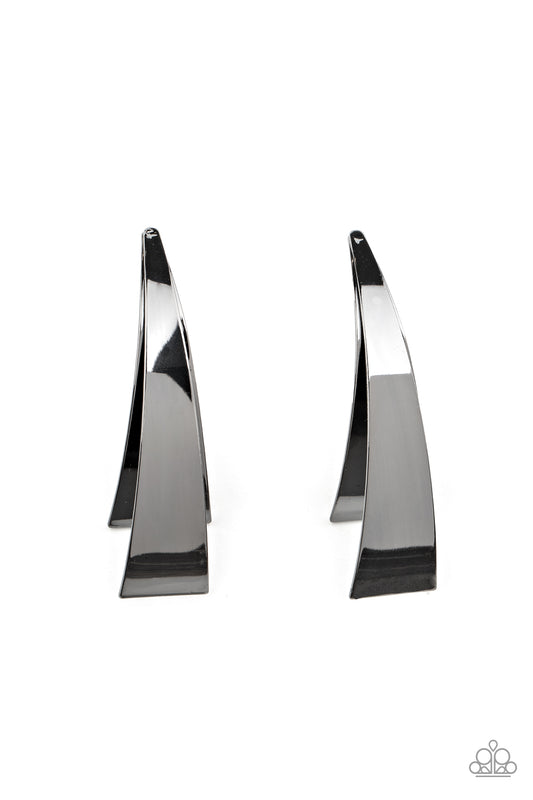 UNDERESTIMATED EDGE - BLACK DOUBLE TRIANGLE HALF HOOP SHINY GUNMETAL EARRINGS