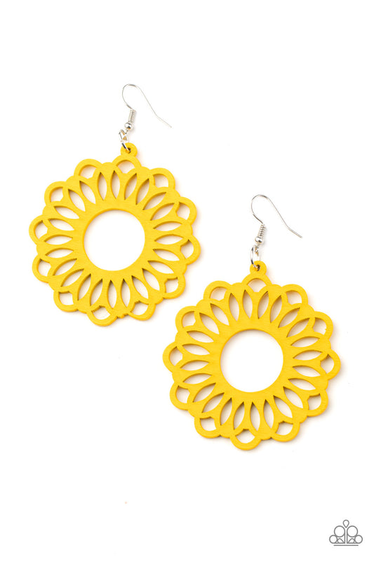 DOMINICAN DAISY - YELLOW FLOWER CUTOUT WOODEN EARRINGS
