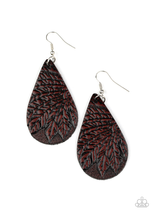 EVERYONE REMAIN PALM! - BROWN LEAVES PLANT LEATHER TEARDROP EARINGS
