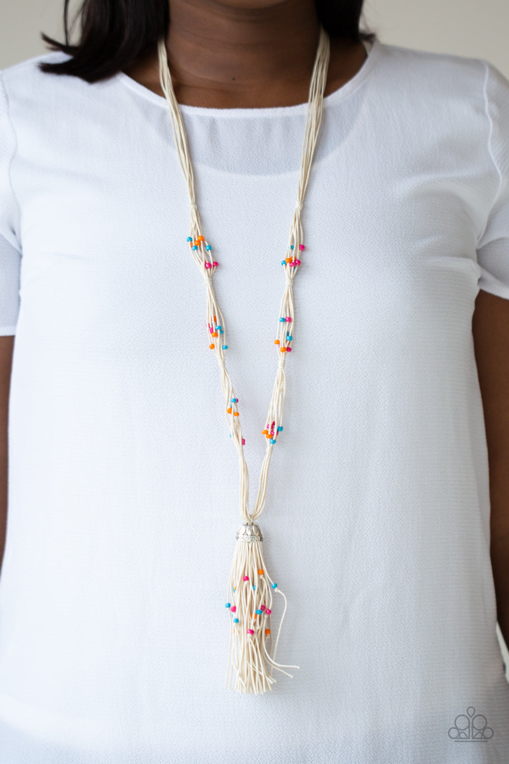 SUMMERY SENSATIONS - MULTI TASSEL NECKLACE