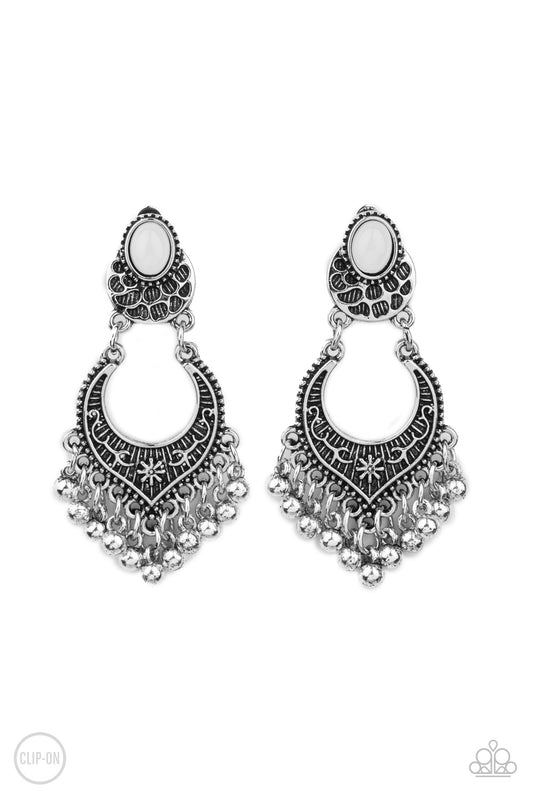 SUMMERY GARDENS - WHITE CLIPON EARRINGS