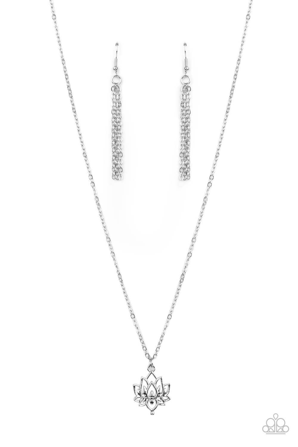 LOTUS RETREAT - SILVER FLOWER NECKLACE