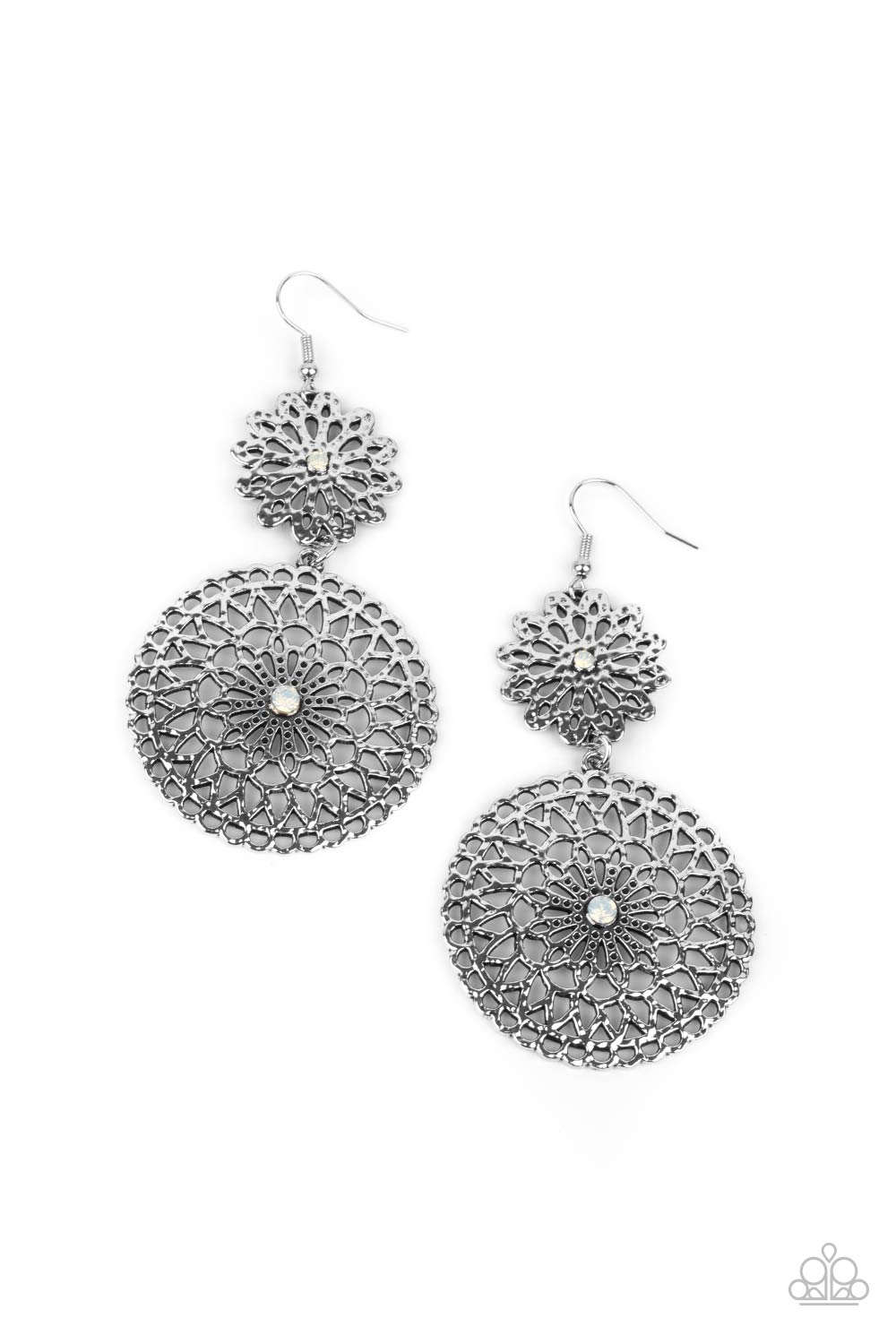 GARDEN MANTRA - WHITE OPALESCENT RHINESTONE CENTER FLORAL FLOWER DISC EARRINGS