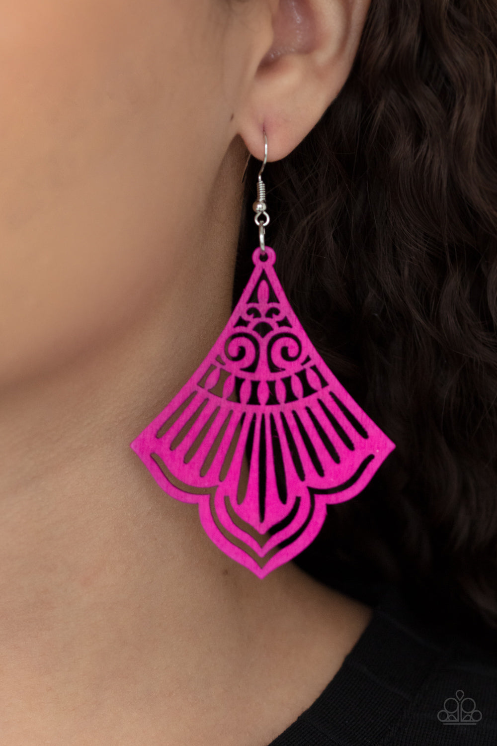 EASTERN ESCAPE - PINK WOODEN CUTOUT FAN EARRINGS