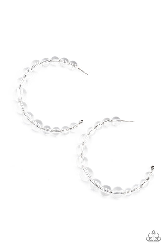 IN THE CLEAR - WHITE CLEAR GLASSY GRADUATED ACRYLIC BEADS HOOP EARRINGS