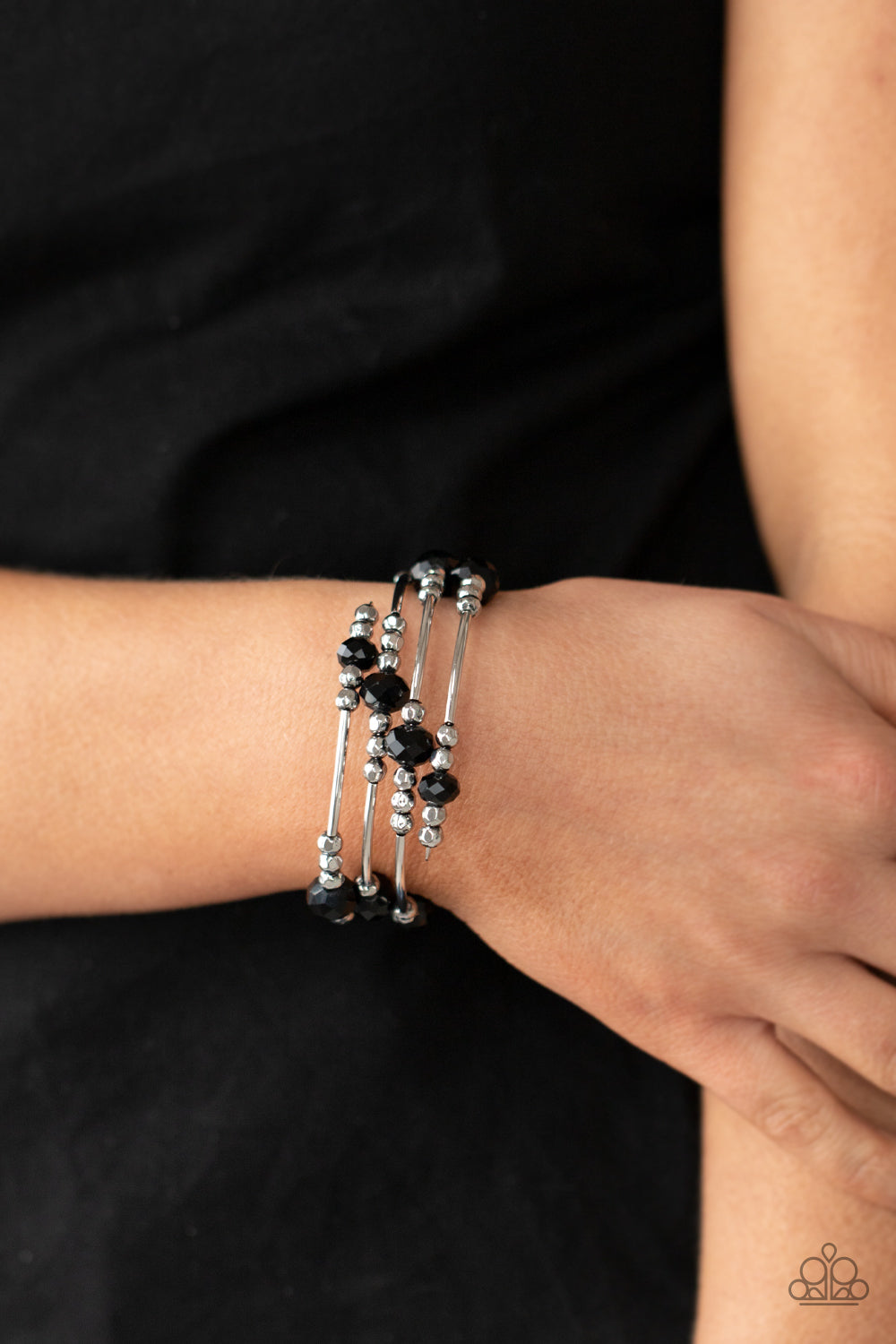 SHOWY SHIMMER - BLACK SILVER COIL BRACELET
