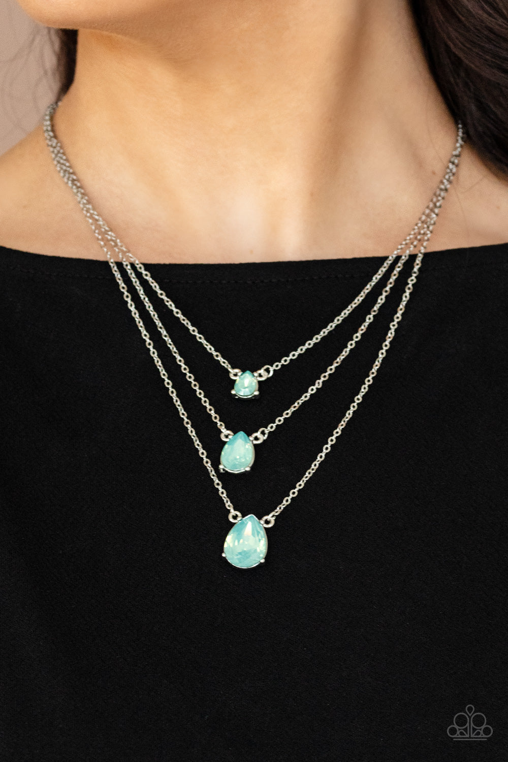 DEWY DRIZZLE - GREEN TEARDROPS MULTI LAYER DAINTY NECKLACE