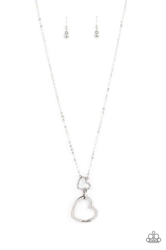 beesblingbash-grandma-glow-white-necklace-paparazzi-accessories