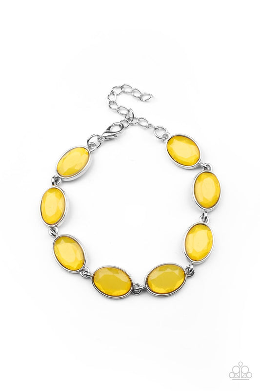 SMOOTH MOVE - YELLOW OPALESCENT NECKLACE