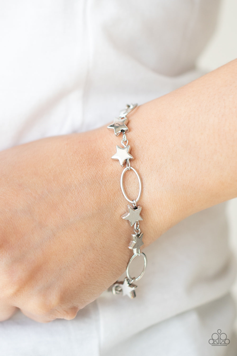 STARS AND SPARKS - SILVER STAR BRACELET