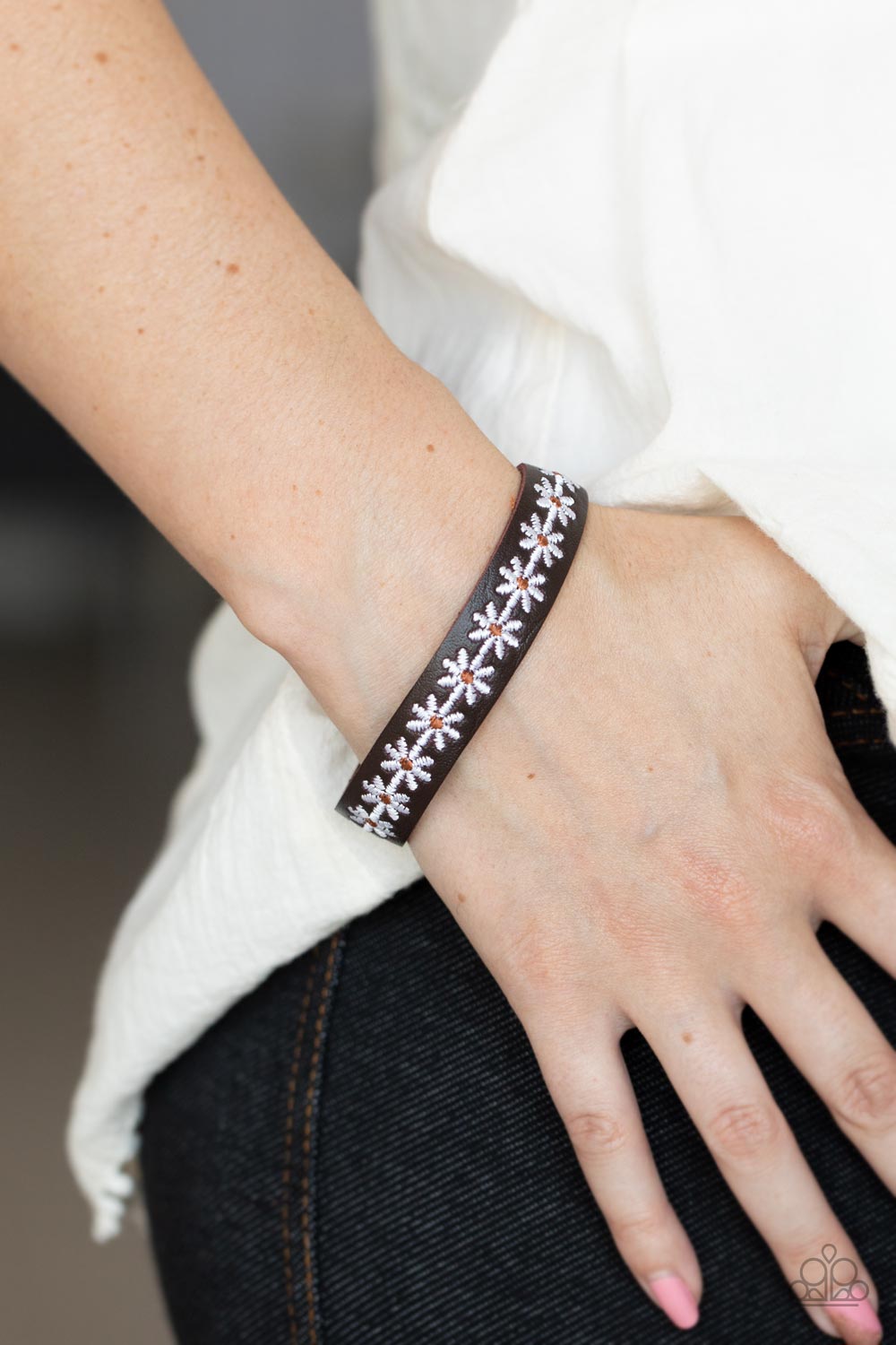 Embroidered hot sale leather bracelet